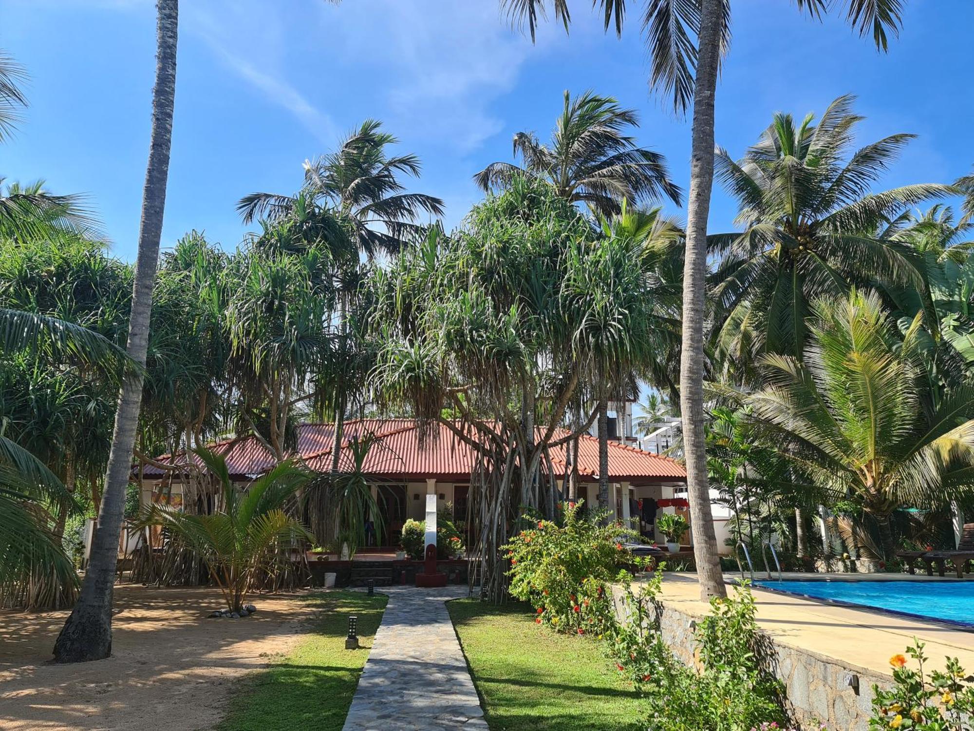 Czech House Villa Tangalle Exterior photo